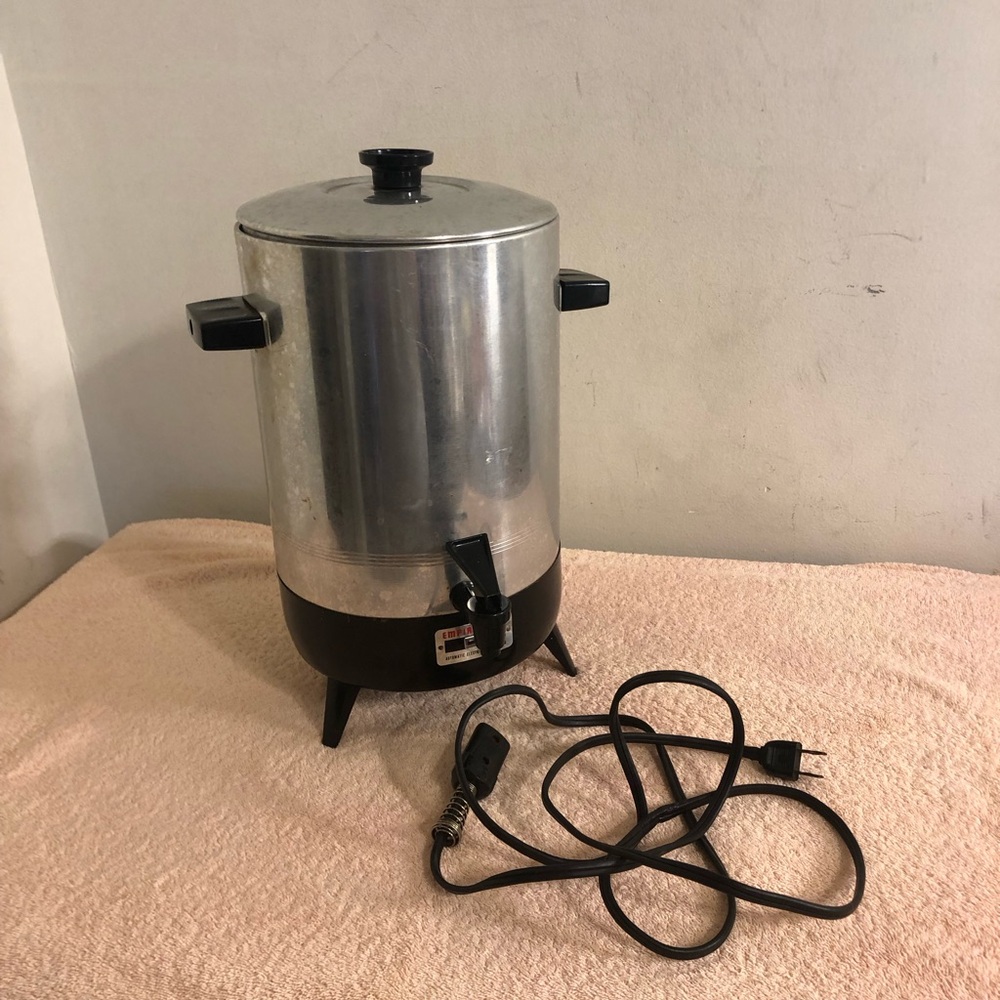 Vintage Empire-Matic 32 Cup Automatic Coffee Maker #2032SP Works